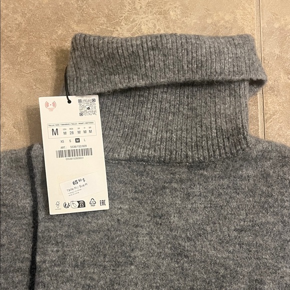 Zara Charcoal Gray Turtleneck Sweater - Picture 2 of 4